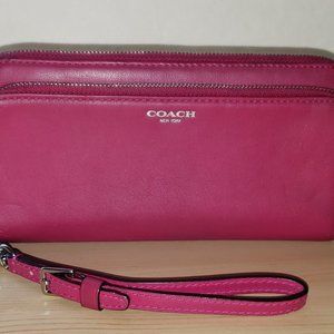 Coach Double Legacy Leather Double Zip Accordion Wallet/Wristlet